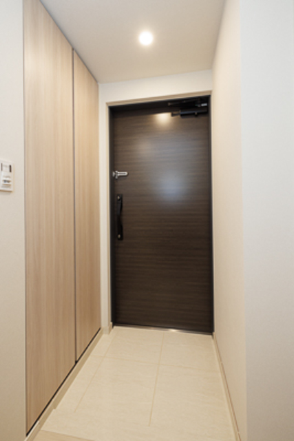 玄関　※写真は同タイプ住戸です。