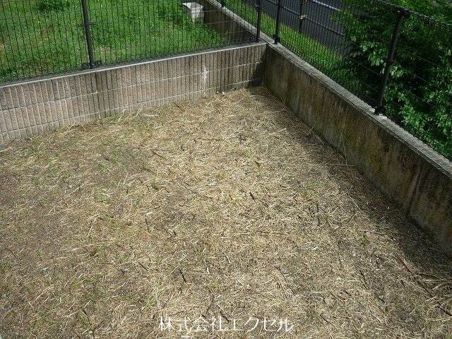 バルコニー　専用庭があります。