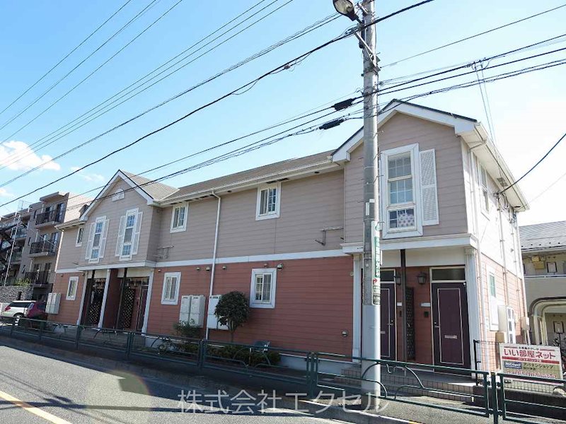 建物外観　近隣に公園が2箇所あります。