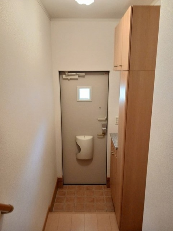 玄関　図面と現状に相違がある場合には現状を優先