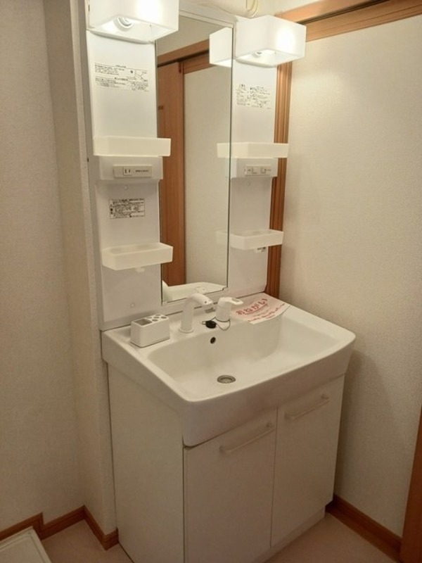 洗面設備　図面と現状に相違がある場合には現状を優先