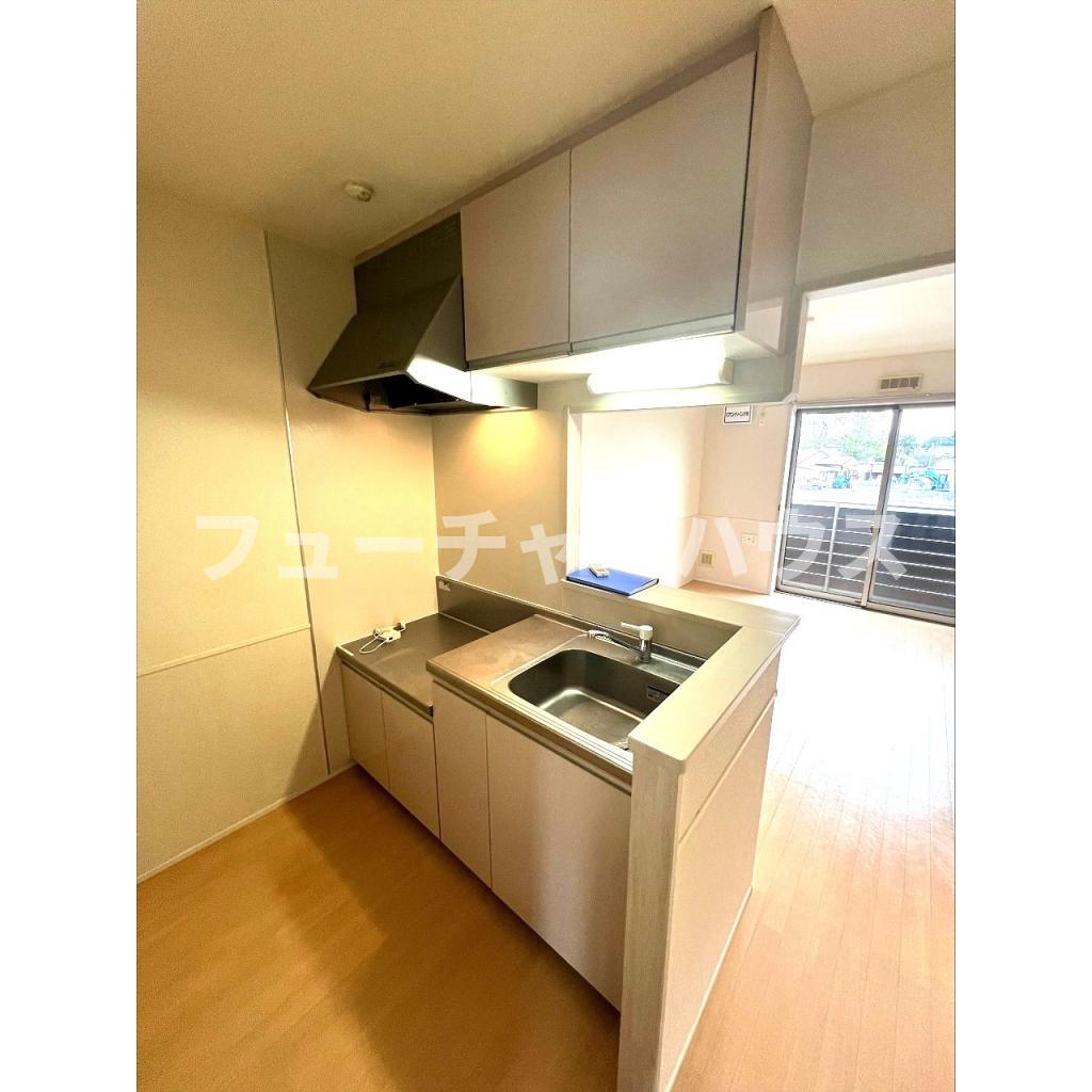 キッチン　コンパクトなキッチンで掃除もラクラク