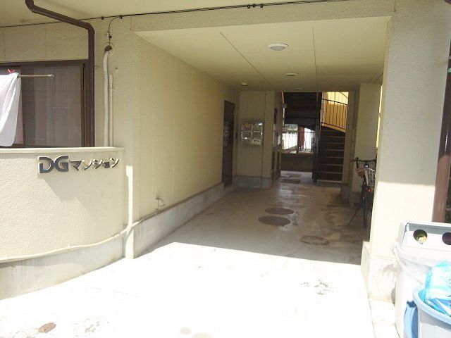 エントランス　★お部屋探しは株式会社タウンハウジング東京まで★