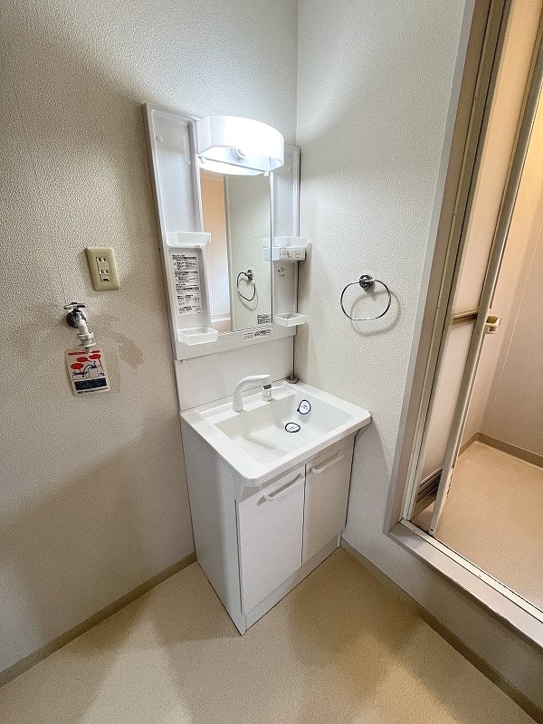 洗面設備　別部屋写真を使用しています。
