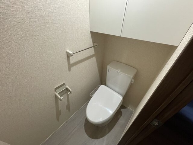 トイレ　トイレ　温水洗浄暖房便座