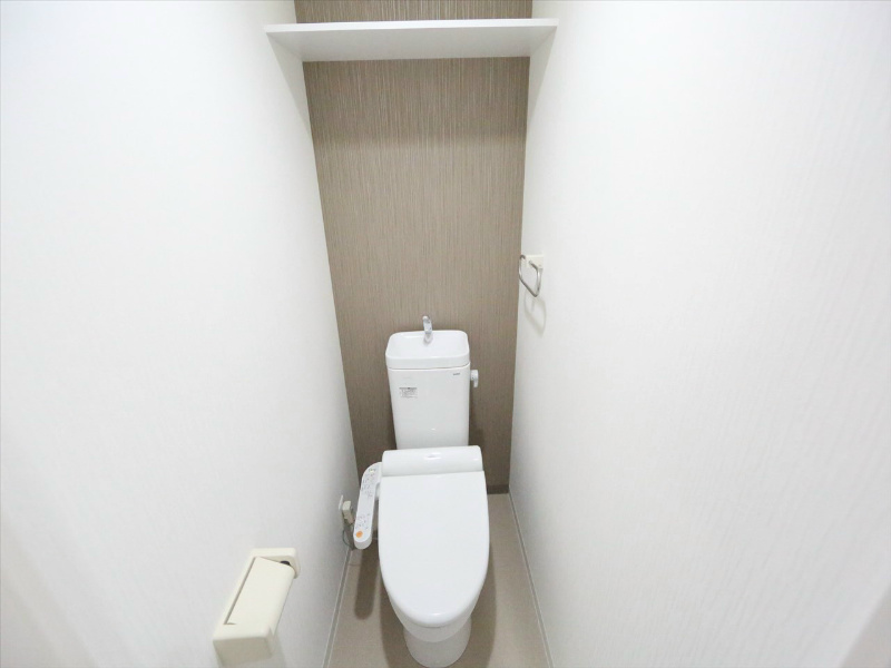 トイレ　温水洗浄暖房便座付トイレ