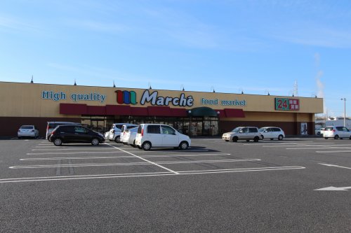 スーパー　食彩館マルシェ足利店（スーパー）まで586m