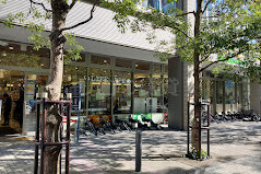 スーパー　ライフドラッグプラス品川御殿山店（スーパー）まで99m