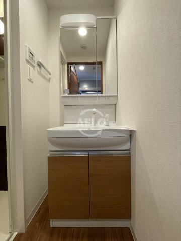 洗面設備　ウォークフォレスト御幸町　独立洗面台