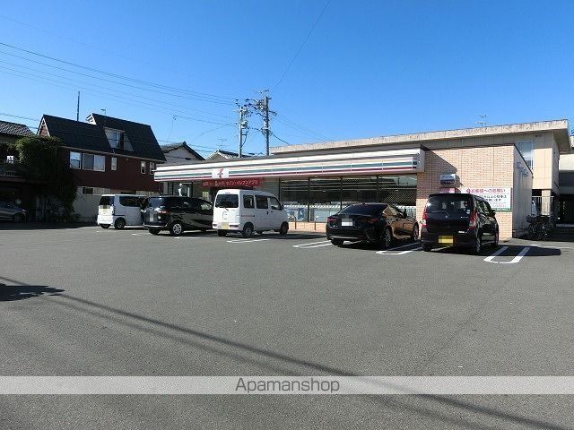 コンビニ　セブンイレブン（コンビニ）まで1700m