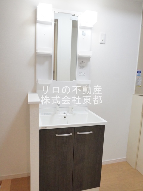 洗面設備　独立洗面台なら落ち着いて身支度ができます☆