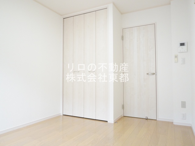その他部屋・スペース　室内はフローリングで雰囲気のいい内装です！