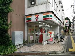 コンビニ　セブンイレブン北区上中里2丁目店（コンビニ）まで324m