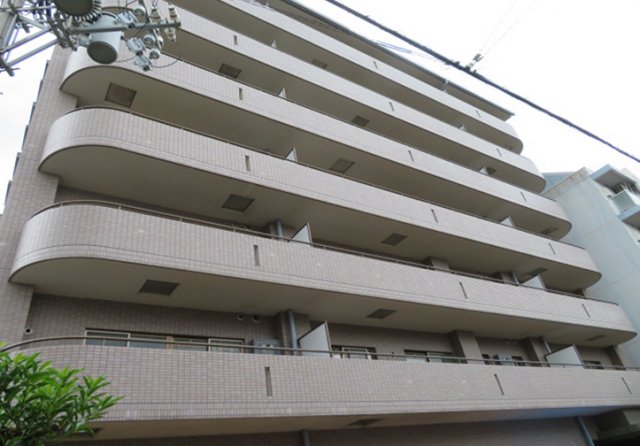 建物外観　外観は落ち着いています