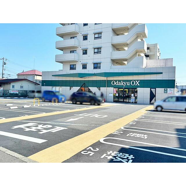 ショッピングセンター　ＯｄａｋｙｕＯＸ愛甲石田店（ショッピングセンター）まで413m