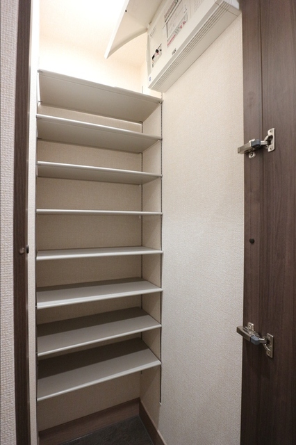 玄関　シューズクローク