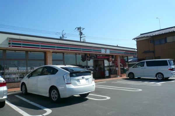 コンビニ　セブンイレブン吉川木売2丁目店（コンビニ）まで152m