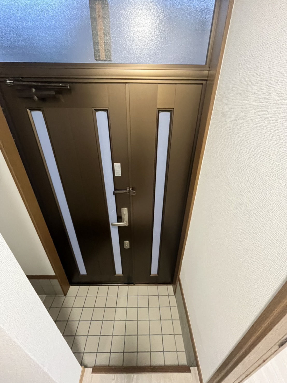 千鳥が丘2丁目戸建の玄関写真