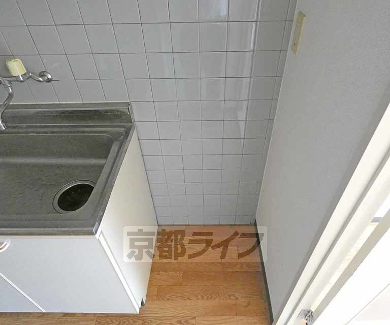 その他設備　冷蔵庫置きです。