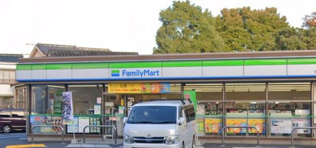 コンビニ　ファミリーマート足立青井店（コンビニ）まで466m