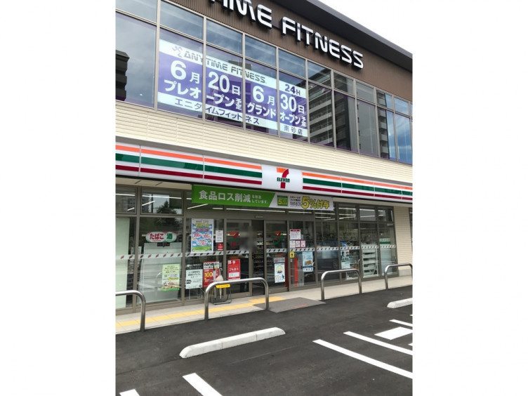 コンビニ　セブンイレブン江東南砂葛西橋通り店（コンビニ）まで153m
