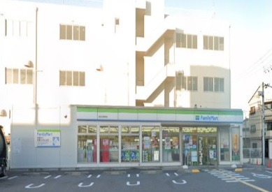コンビニ　ファミリーマート 西淀川御幣島店（コンビニ）まで128m