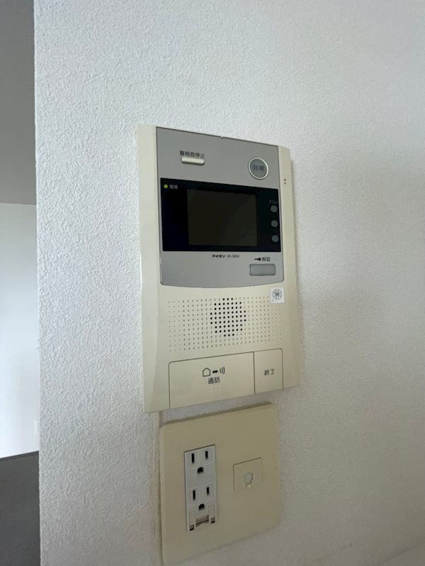 セキュリティ　※別号室の参考写真になります。