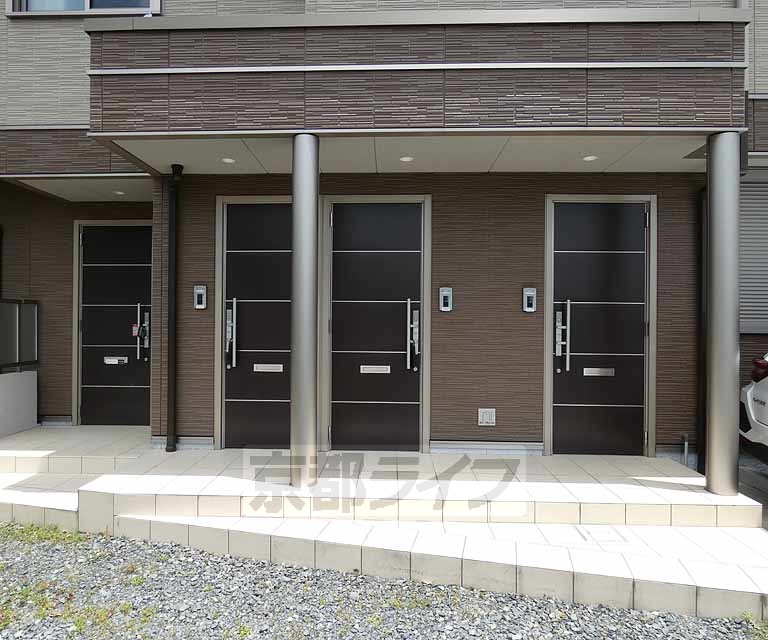 その他共有部分　建物入口です。