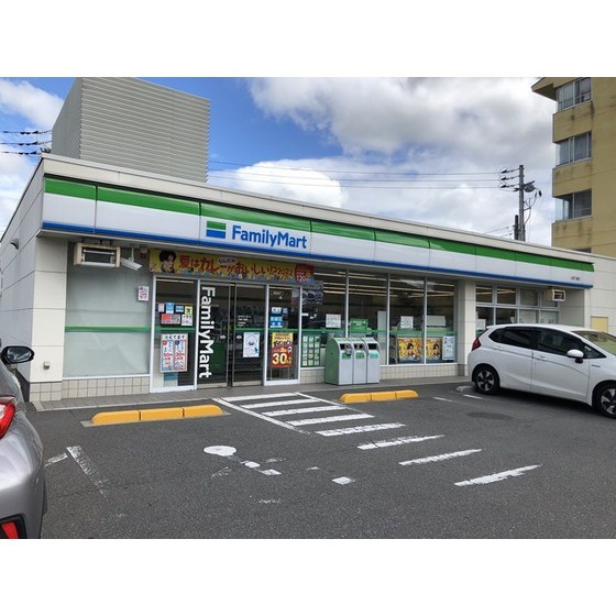 コンビニ　ファミリーマート小郡下郷店（コンビニ）まで545m