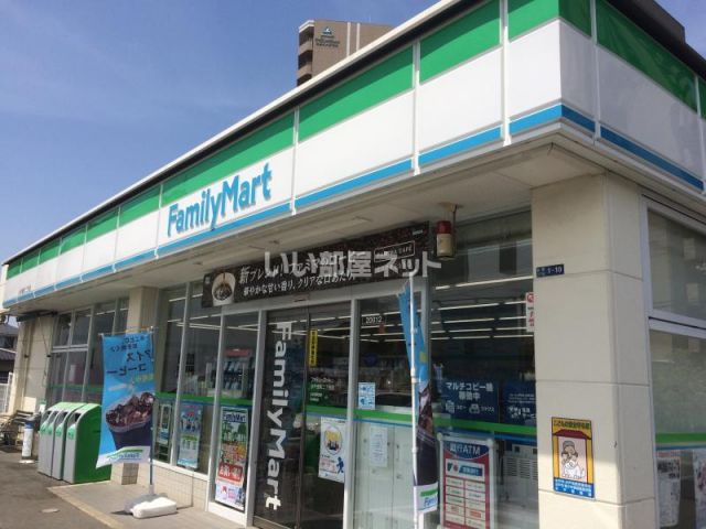 コンビニ　ファミリーマート水戸金町二丁目店（コンビニ）まで22m