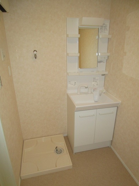 洗面設備　同施工会社のイメージ写真となります。現地優先
