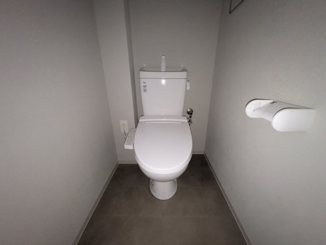 トイレ　The 9th Residence Sakae Side