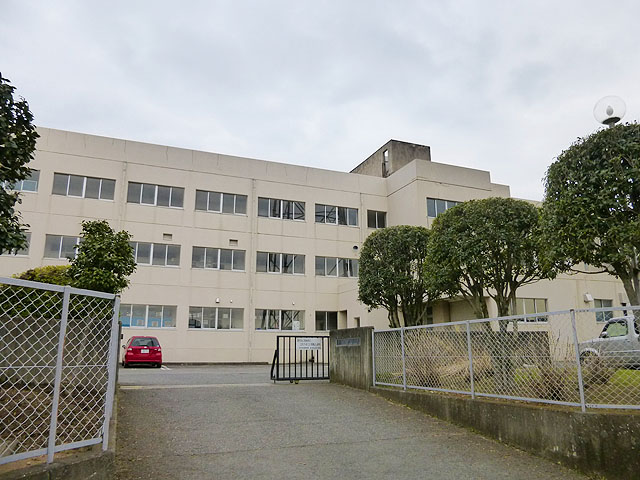 小学校　鶴ヶ島市立杉下小学校（小学校）まで1050m