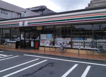 コンビニ　セブンイレブン下丸子多摩堤通り店（コンビニ）まで165m