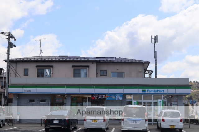 コンビニ　ファミリーマート秋田高校前店（コンビニ）まで414m