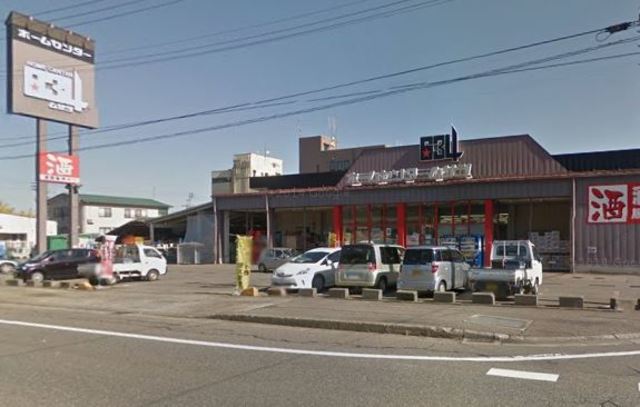 ホームセンター　ホームセンタームサシ浦佐店（ホームセンター）まで400m