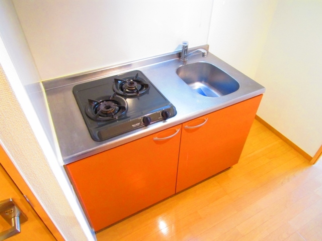 キッチン　別部屋参考写真です