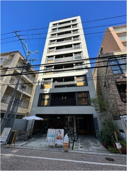 建物外観　最寄り駅徒歩4分圏内の人気デザイナーズマンションです