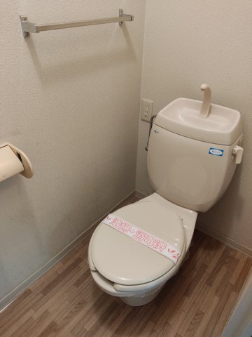 トイレ　2020年6月撮影※現況を優先致します。