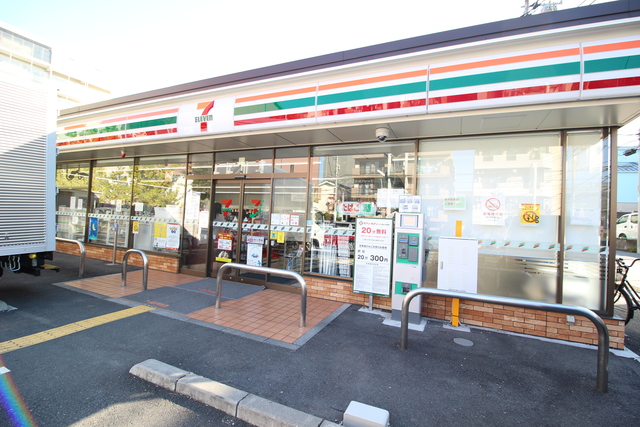 コンビニ　セブンイレブン世田谷上馬2丁目店（コンビニ）まで337m