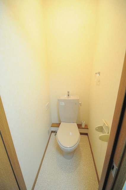 トイレ　※別部屋参考写真です