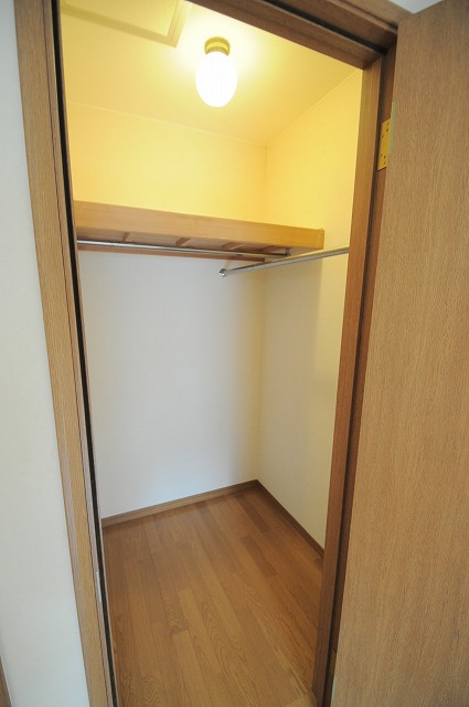 収納　※別部屋参考写真です