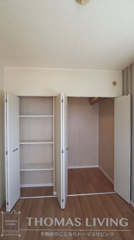 収納　写真は清掃前です。