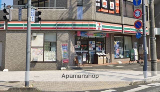 コンビニ　セブンイレブン（コンビニ）まで428m
