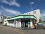 コンビニ　ファミリーマート 東海大学駅前店（コンビニ）まで281m