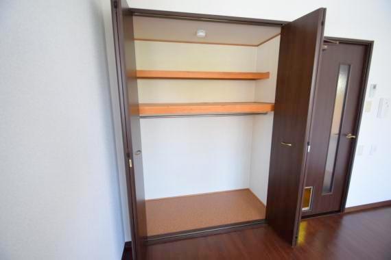 収納　とても風通しが良いです。快適な睡眠がとれそうですね。