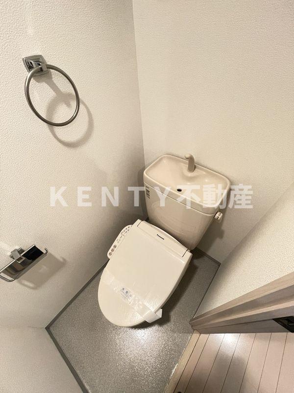 トイレ　清潔感のあるトイレです
