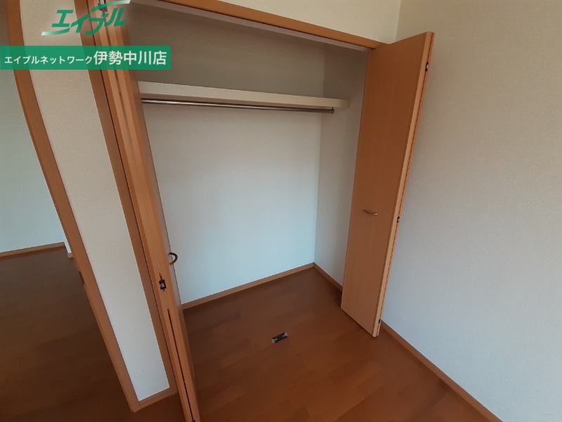 収納　同型タイプ画像