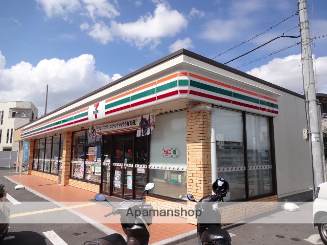 コンビニ　セブンイレブン（コンビニ）まで443m