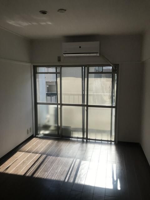 バルコニー　※全て別号室のお写真。内装等参考にしてください。